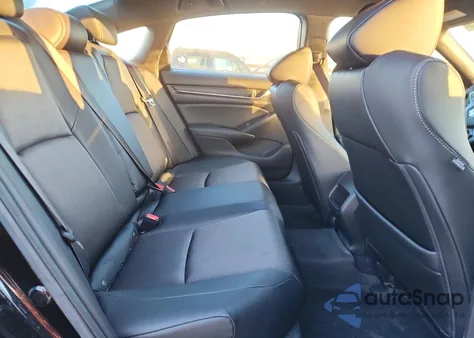 2022 Honda Accord Hybrid Sport из США, поврежденный, VIN 1HGCV3F23NA017094